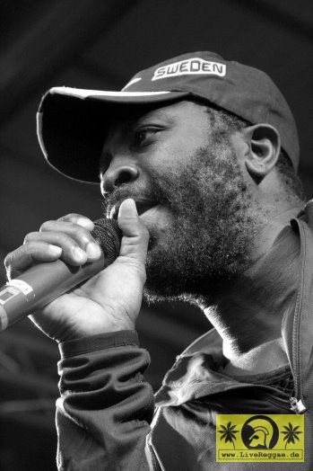 Eek-A-Mouse (Jam) with The Dubline Band 12. Reggae Jam Festival - Bersenbrueck 13. August 2006 (10).jpg